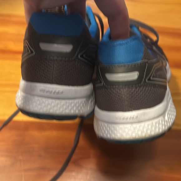 Saucony size 11 men’s great condition - Picture 5 of 6